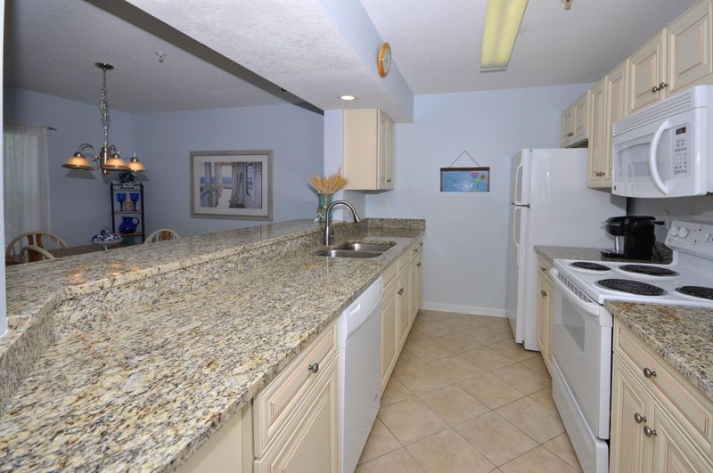 206 16th St #B, St Augustine, FL 32080