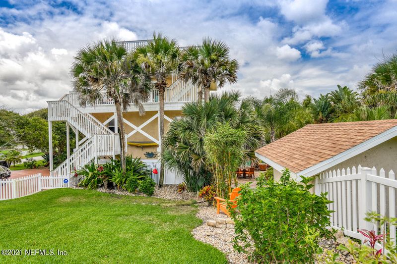 206 20th St, St Augustine, FL 32084