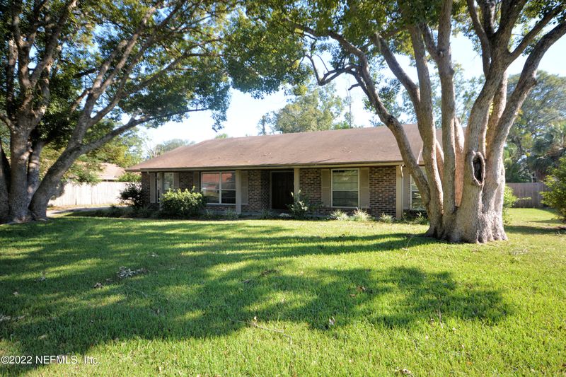 2061 Monmouth Cir, Orange Park, FL 32073