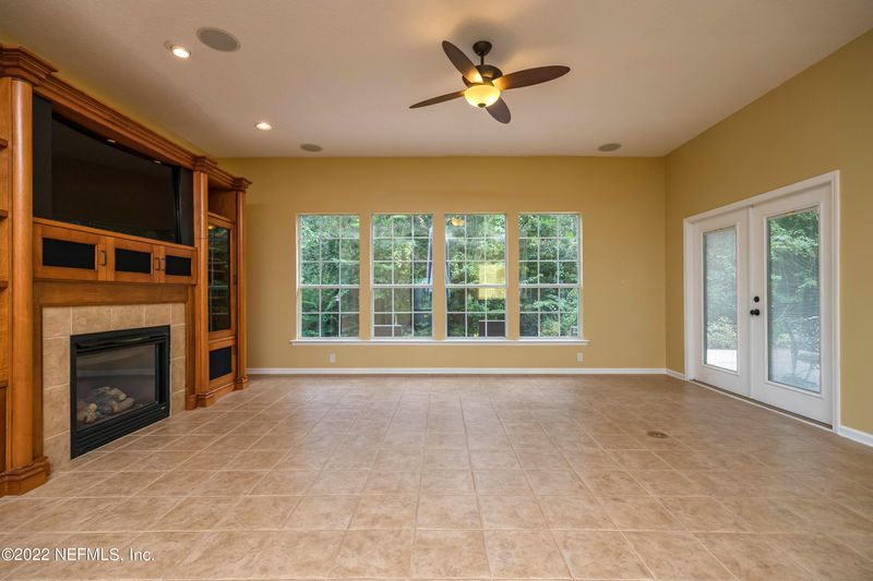 2068 Glenfield Crossing Ct, St Augustine, FL 32092