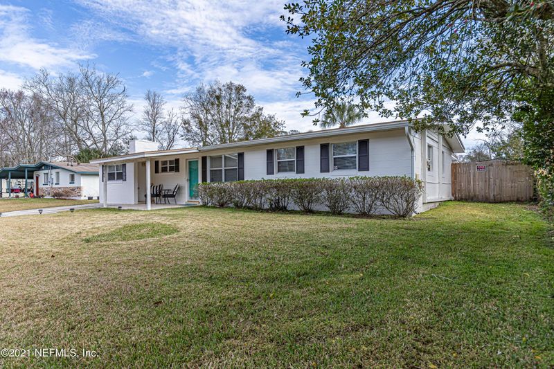 2069 Hugh Edwards Dr, Jacksonville, FL 32210
