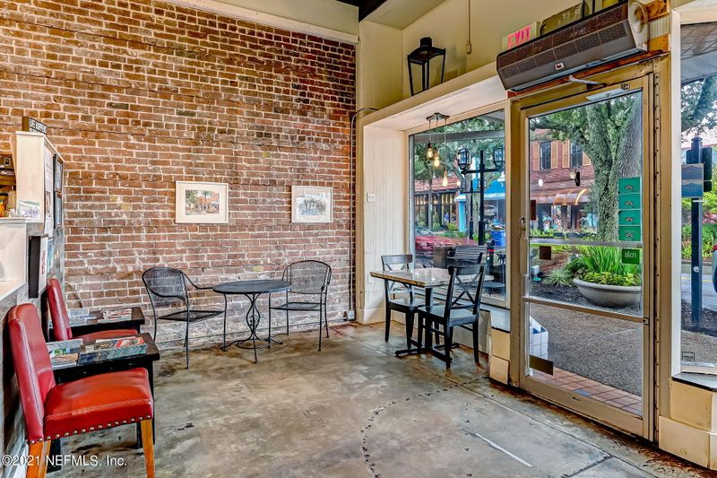 207 Centre St, Fernandina Beach, FL 32034