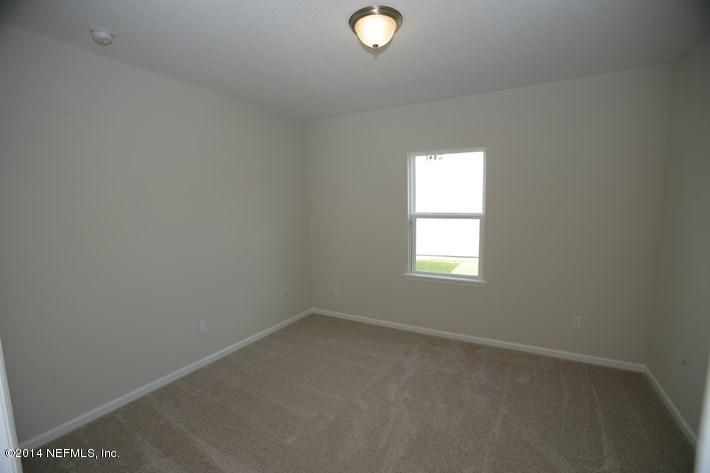 207 Heron Landing Dr, St Johns, FL 32259