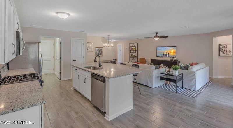 207 Meadow Ridge Dr, St Augustine, FL 32092