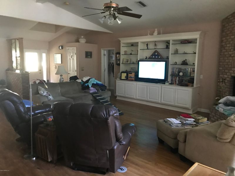 207 SE 5th Ave SE, Melrose, FL 32666