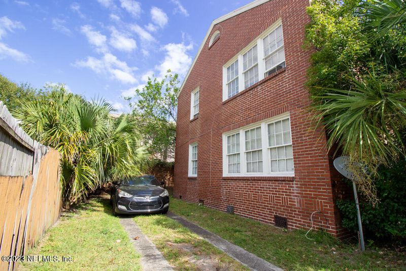 207 W 9th St, Jacksonville, FL 32206