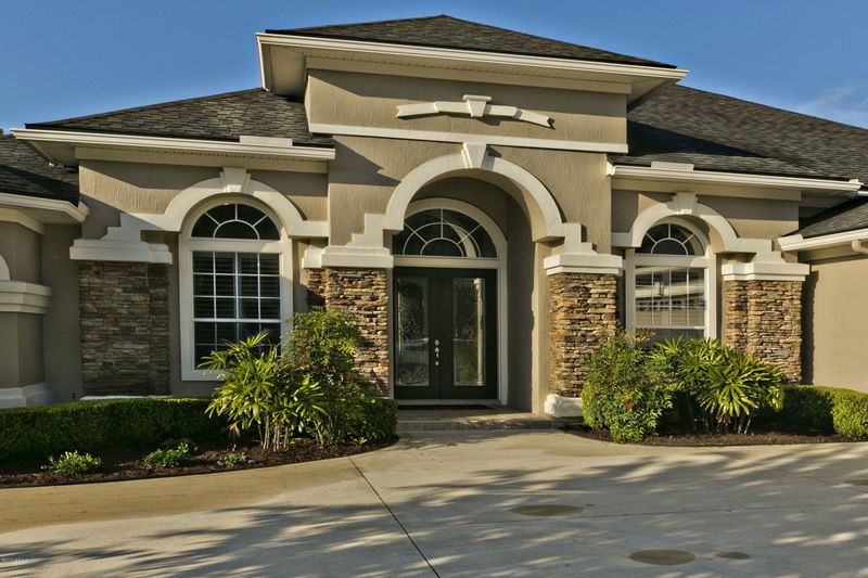 2077 Crown Dr, St Augustine, FL 32092