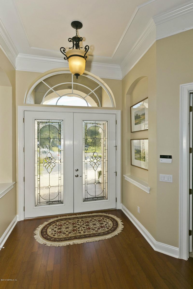 2077 Crown Dr, St Augustine, FL 32092
