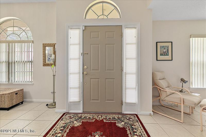 2084 Capistrano Dr, Jacksonville, FL 32224