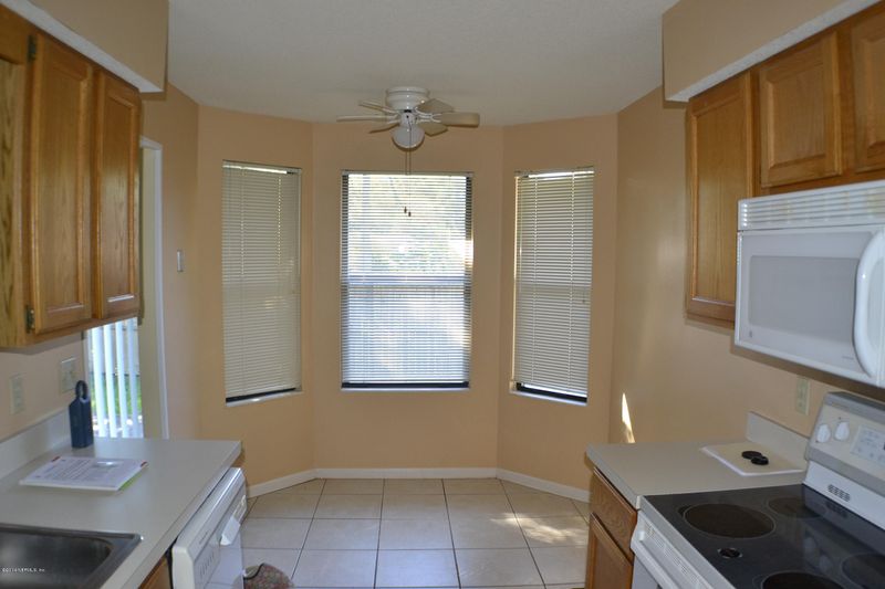 2095 Tanager Dr, Orange Park, FL 32073