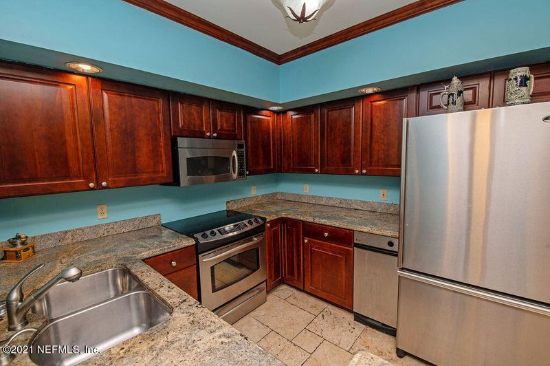 210 St George St #23, St Augustine, FL 32084