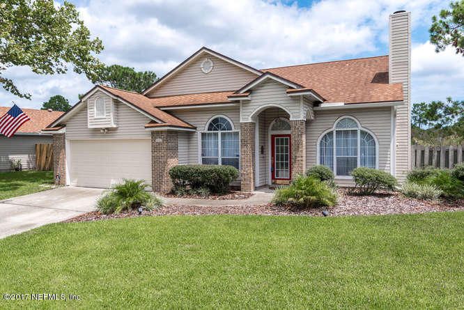 2101 Hovington Cir W, Jacksonville, FL 32246