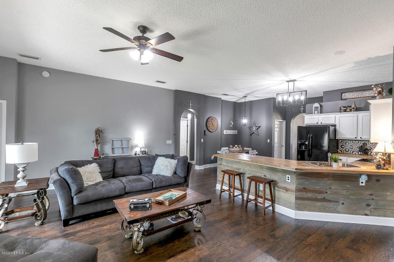 2101 Pebble Creek Ln, Orange Park, FL 32003