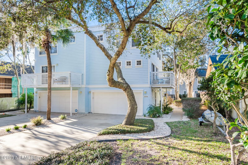 2104 Marsh Point Rd, Neptune Beach, FL 32266