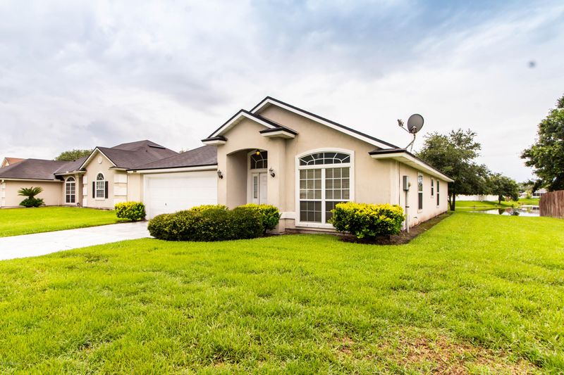 2106 Knottingham Trace Ln, Jacksonville, FL 32246