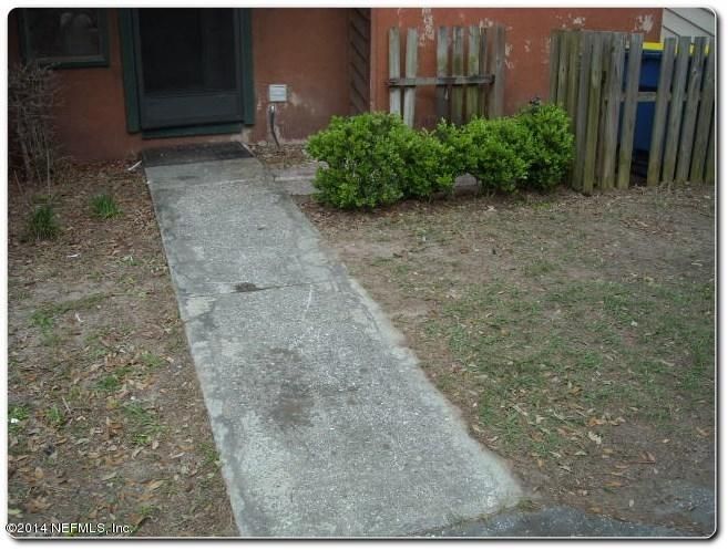 2113 Dunes Way W, Jacksonville, FL 32225