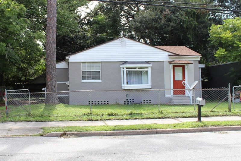 2114 Spring Park Rd, Jacksonville, FL 32207