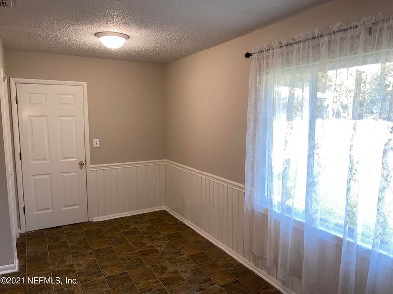 2115 Azalea Ln, Orange Park, FL 32073