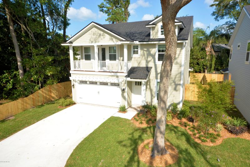 2117 Bartolome Rd, Neptune Beach, FL 32266