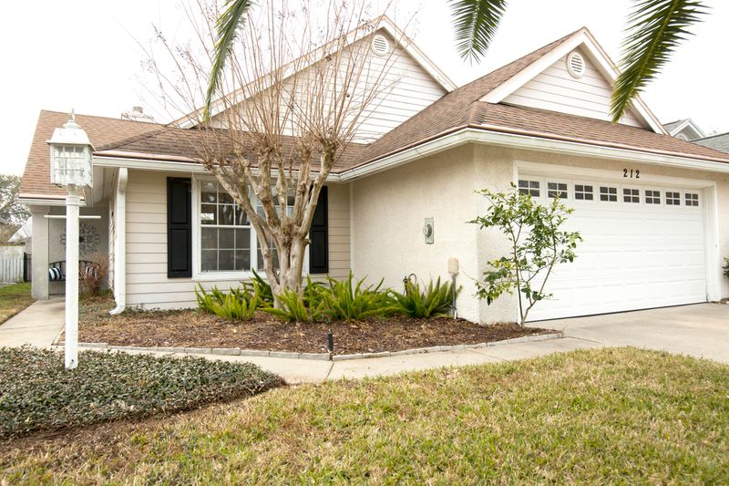 212 Charlemagne Cir, Ponte Vedra Beach, FL 32082