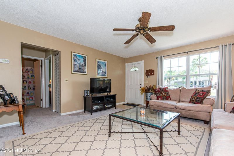 212 Gentian Rd, St Augustine, FL 32086