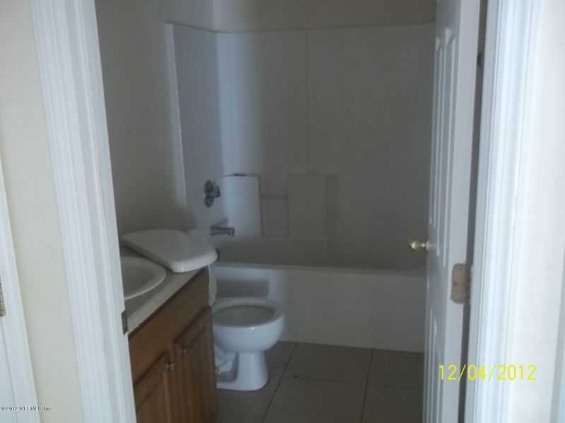 212 Panama Rd, Jacksonville, FL 32206