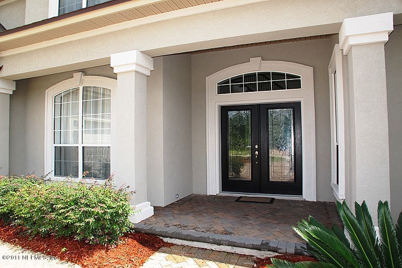 212 Stonewell Dr, St Johns, FL 32259