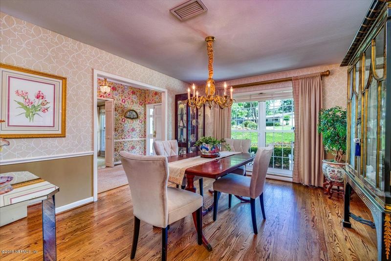 2127 La Vaca Rd, Jacksonville, FL 32217