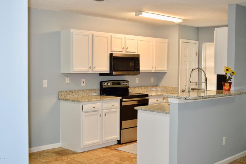 2129 Ashland St, Jacksonville, FL 32207