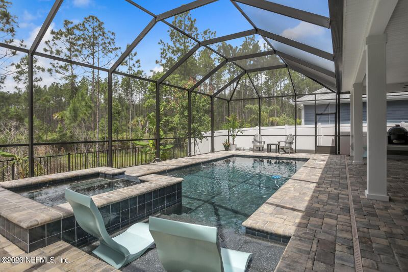 213 Shinnecock Dr, St Johns, FL 32259