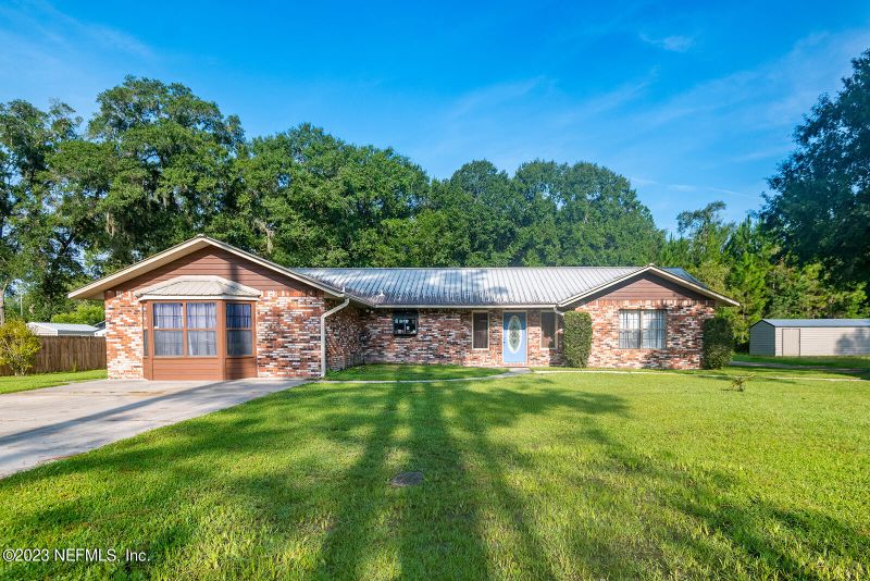 213 W Mimosa Dr, Starke, FL 32091