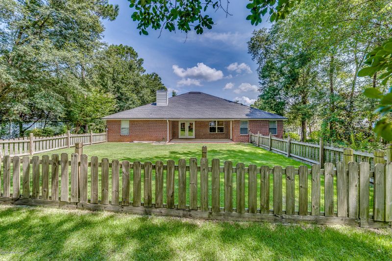 2131 Ginhouse Dr, Middleburg, FL 32068