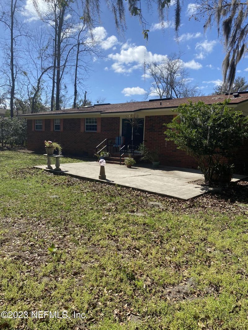 2131 Holly Leaf Ln, Orange Park, FL 32073