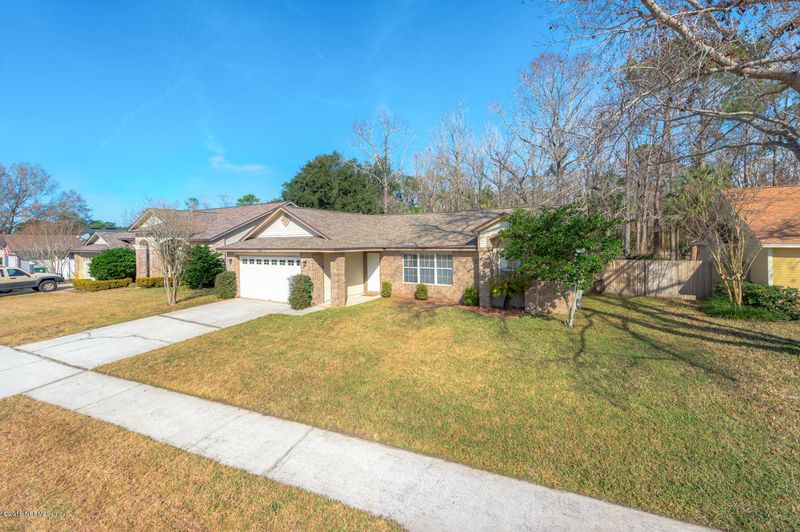 2131 Hovington Cir E, Jacksonville, FL 32246