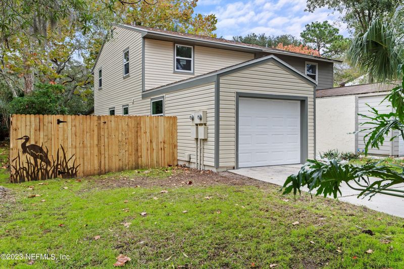 2136 Rosewood Dr, Neptune Beach, FL 32266