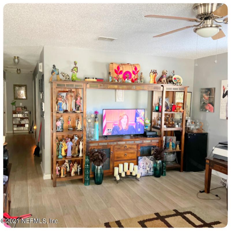 2139 Louise St, Jacksonville, FL 32206