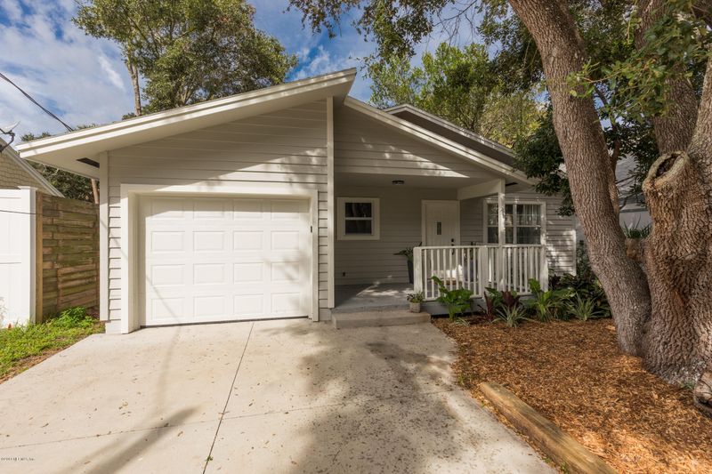 214 1st St, St Augustine, FL 32080