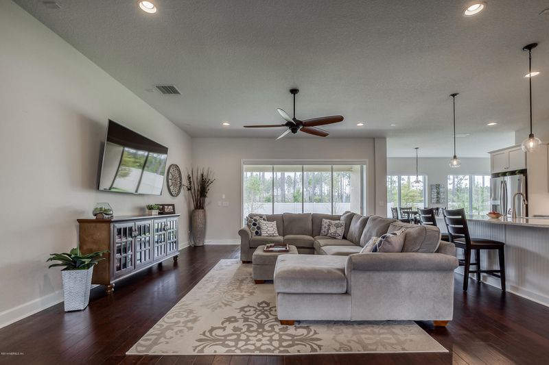214 Chancellor Ct, St Johns, FL 32259
