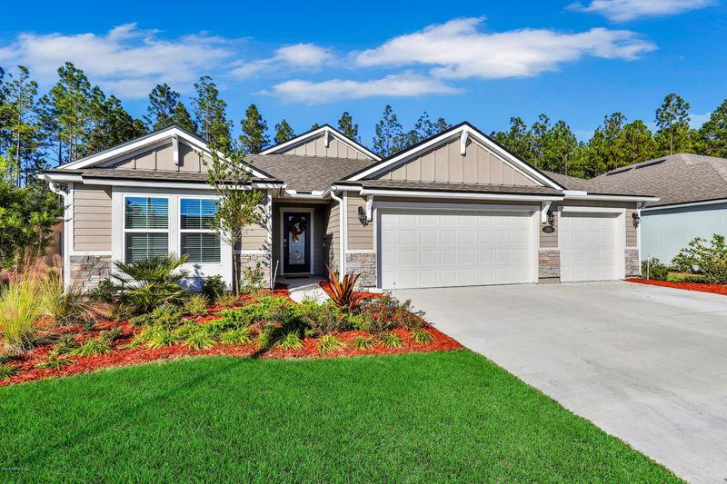 214 Grampian Highlands Dr, St Johns, FL 32259