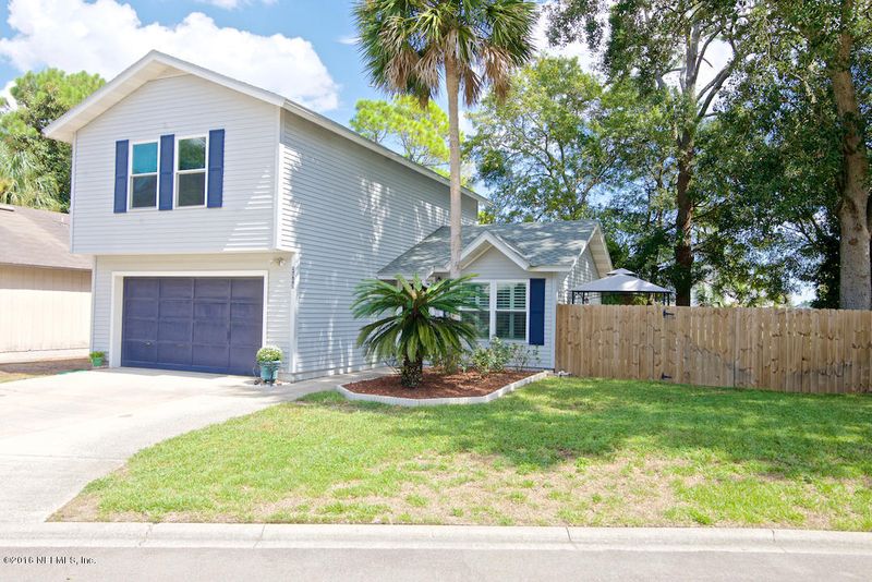 2143 Fairway Villas Ln S, Atlantic Beach, FL 32233