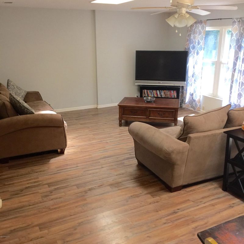 2144 Hoffman St, Jacksonville, FL 32211