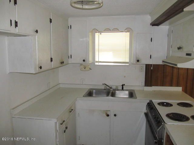 2145 Rayon Rd, Fernandina Beach, FL 32034
