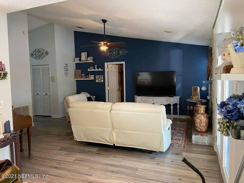 2146 Minorcan St, Middleburg, FL 32068