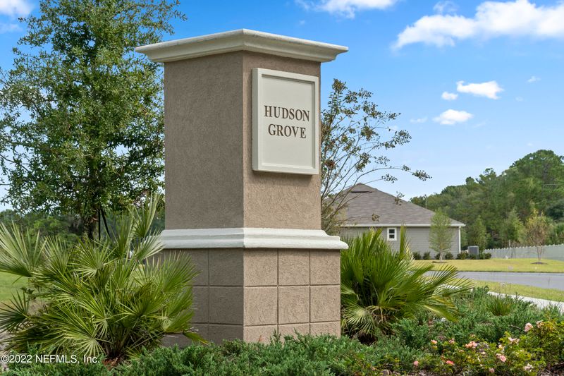 2147 Hudson Grove Dr, Jacksonville, FL 32218