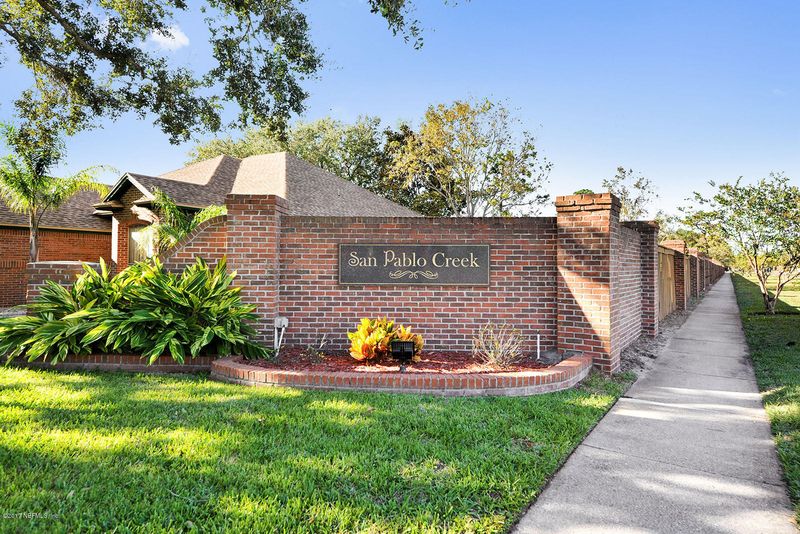 2152 El Lago Way, Jacksonville, FL 32224