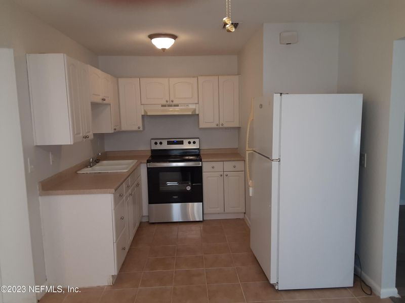 2155 Hugh Edwards Dr, Jacksonville, FL 32210