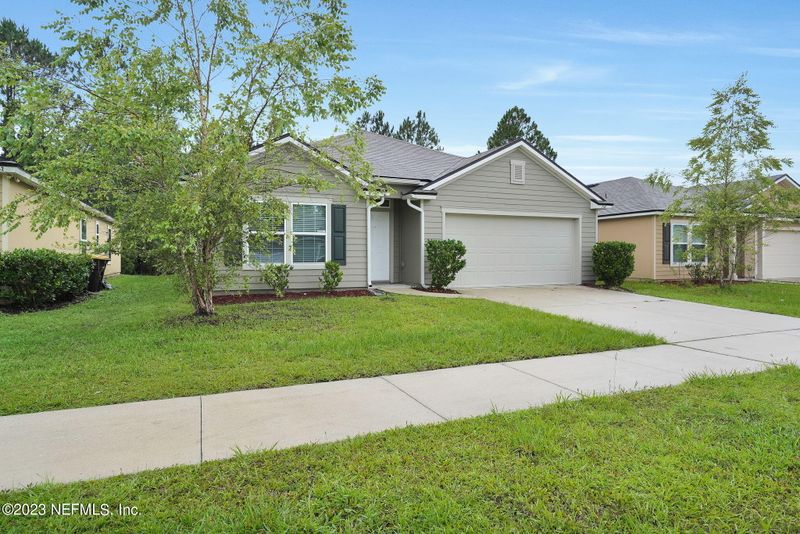 2156 Tyson Lake Dr, Jacksonville, FL 32221