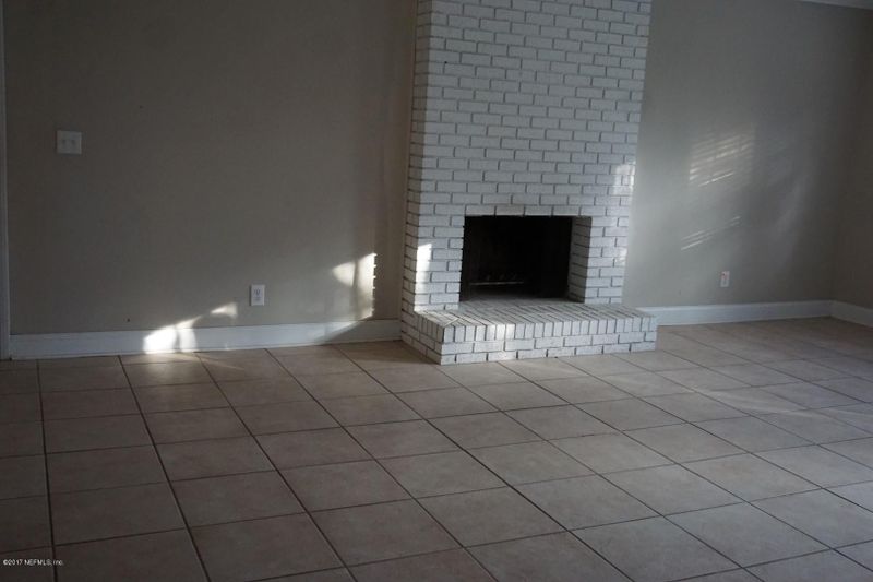 21576 NW 41st Ave, Lawtey, FL 32058