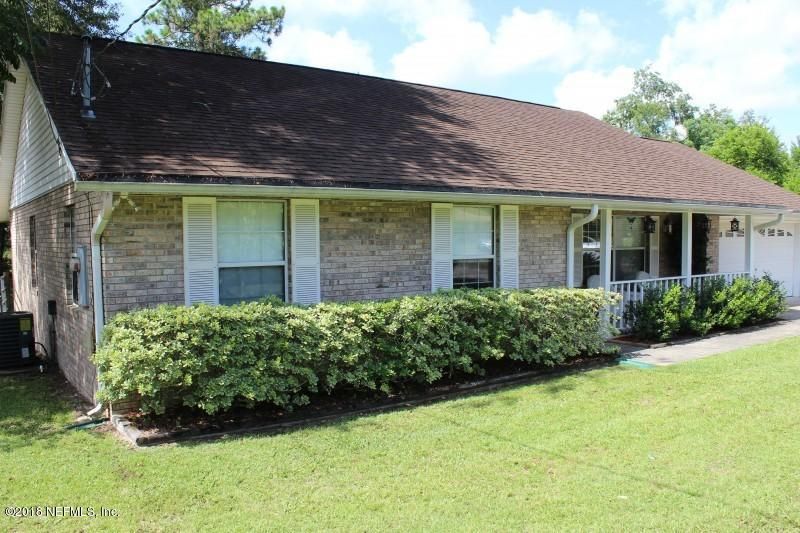 2158 Leonardo Ln N, Jacksonville, FL 32218