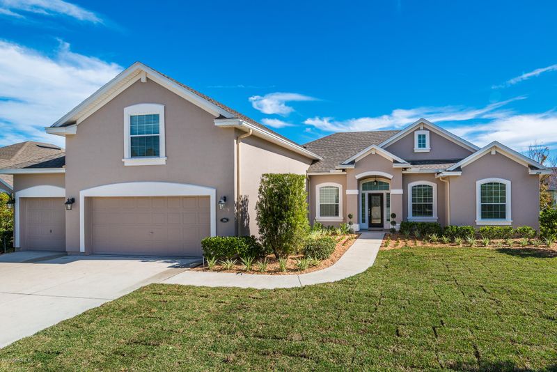 216 Holland Dr, St Augustine, FL 32095